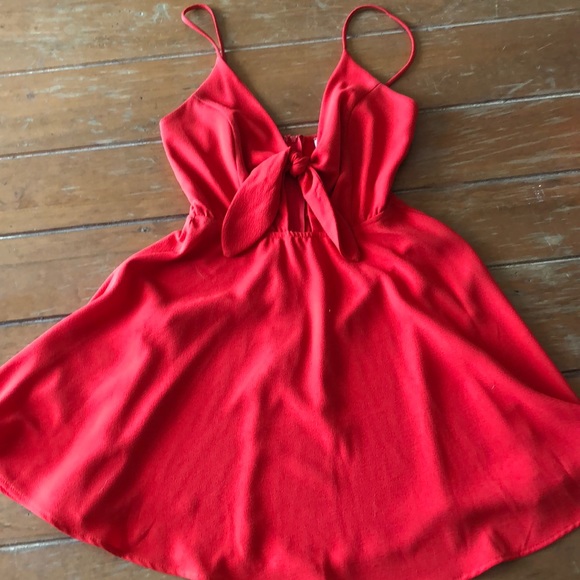 Dainty Hooligan Red Keyhole dress - Picture 2 of 2